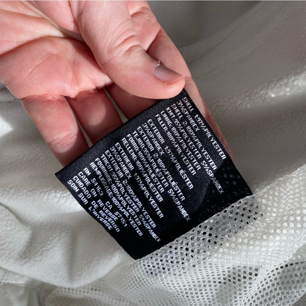 Guess Winter Jacket - Picture 13 of 16
